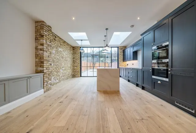 Littleton Street, SW18, photo 1