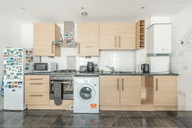 Photo 3 — Flat 25, Goodstone Court, 205 Headstone Drive, Harrow