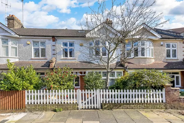 Mycenae Road London SE3, photo 1