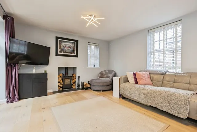 De Lacy Court, Castle Donington, DE74, photo 3