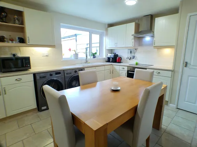 Cox Drive, Bottesford, NG13, photo 2
