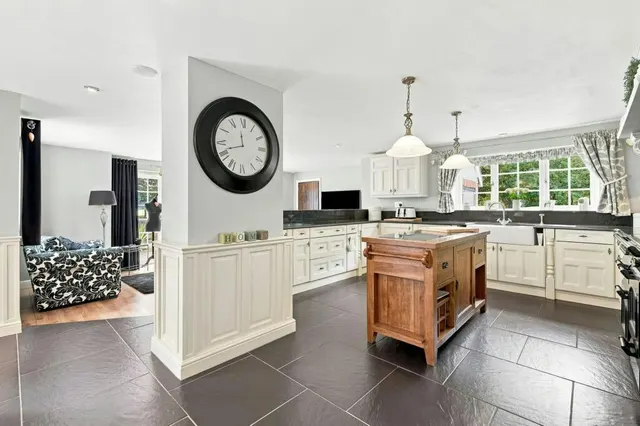 Photo 3 — Halstead Road, Braintree, CM7