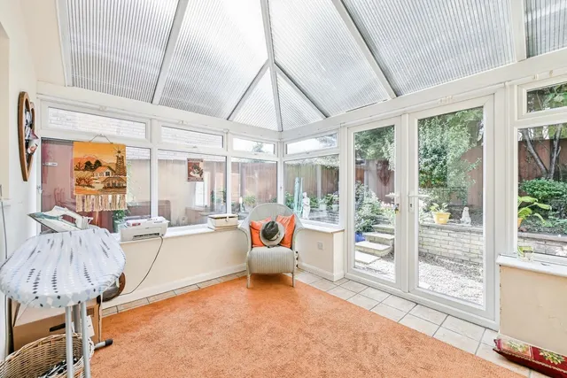 Nicholas Road, Beeston, NG9, photo 3