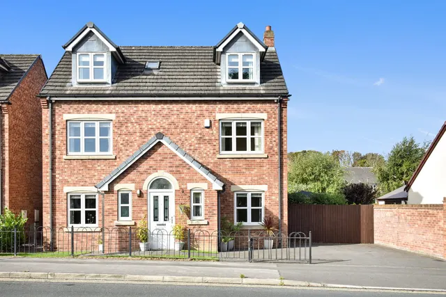 St. Annes Drive, Stanley, WF1, photo 1