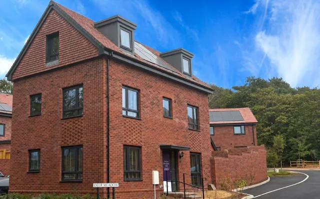 Brunswick Road, Deepcut, Camberley, Surrey, GU16 6RS, photo 1