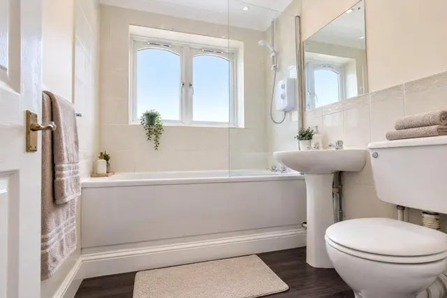 Frazer Close, Romford, RM1, photo 2