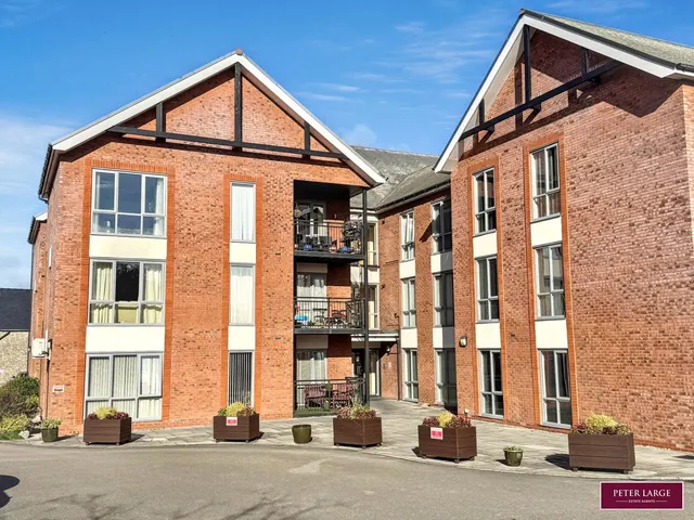 Rhyl Road, Rhuddlan, LL18, photo 1