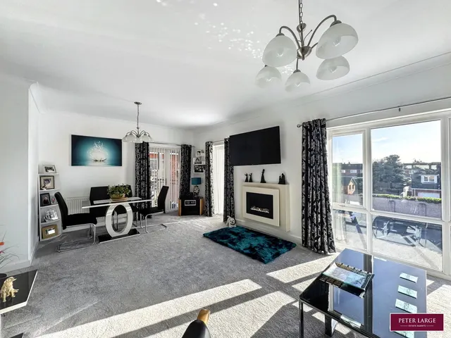 Rhyl Road, Rhuddlan, LL18, photo 2
