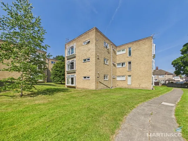 Bebington, Wirral, Merseyside, photo 1