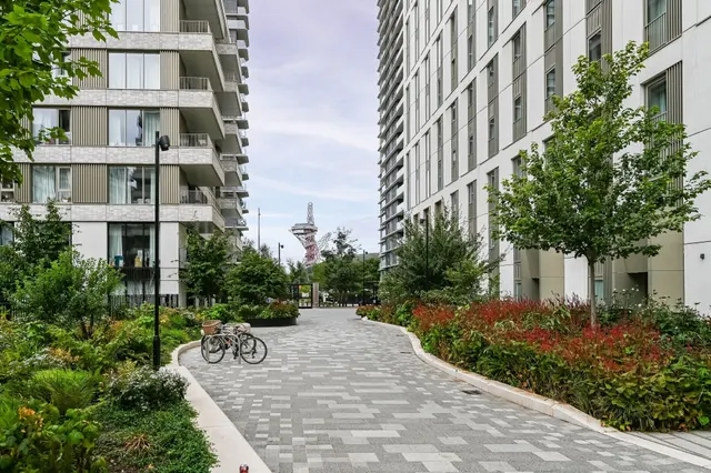 90 Aarons Building, 2 Cherry Park Lane, London, photo 1