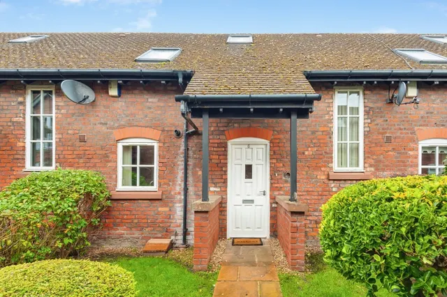 Ryder Court, Rainhill, L35, photo 1