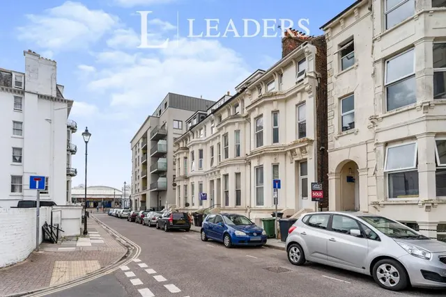 Alhambra Road, Southsea, PO4, photo 1