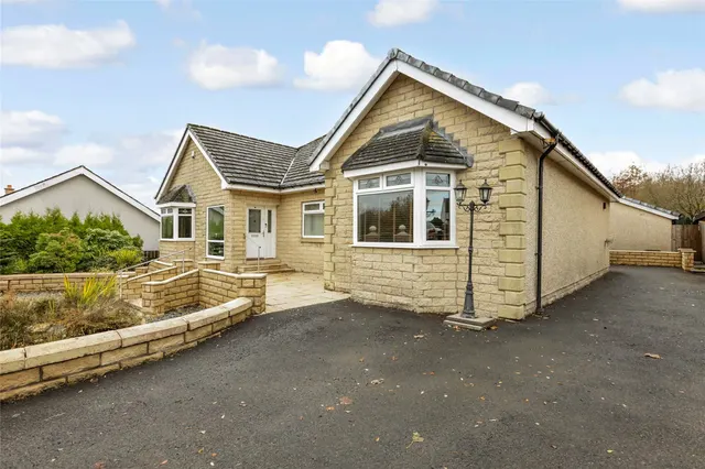 Telegraph Road, Longriggend, ML6, photo 1