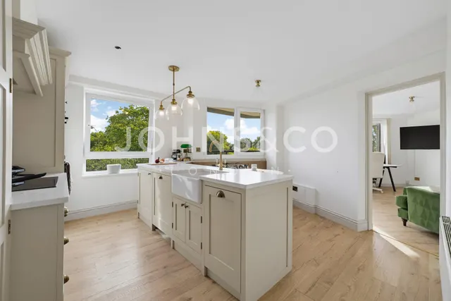 Brentford Dock, Brentford, TW8, photo 1