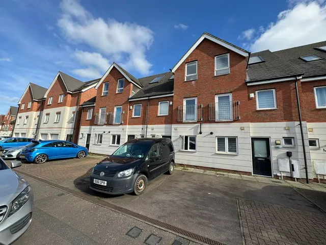 Leicester Road, Luton, LU4, photo 1