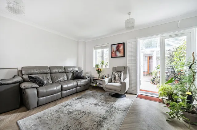 Photo 3 — Barley Gardens, Winnersh, Wokingham, Berkshire, RG41 5JL