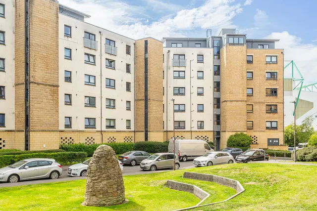 Hawkhill Close, Edinburgh, EH7, photo 2
