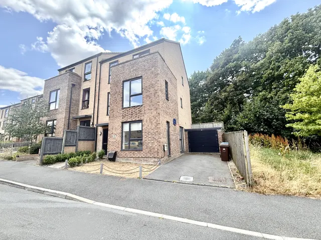 Park Grange Drive, Norfolk Park, S2, photo 1
