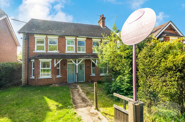 Main Road, Bucks Horn Oak, GU10, photo 1