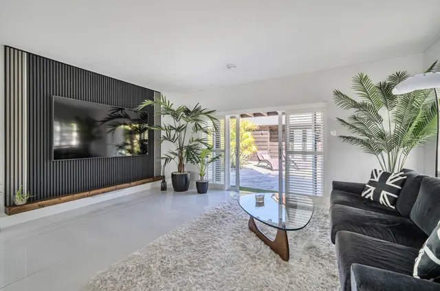 Molesey Avenue, West Molesey, KT8, photo 2