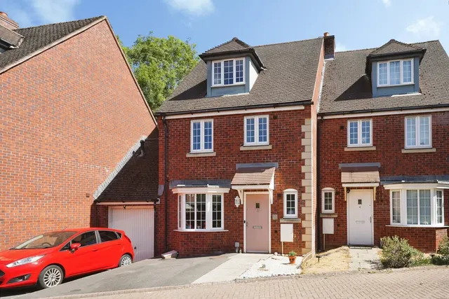 Parsons Close, Dursley, GL11, photo 2