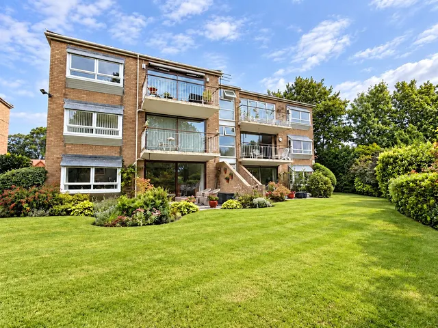 Vyner Close, Prenton, CH43, photo 1