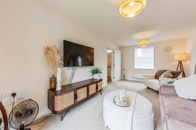 Honeywood Drive, Corby Glen, NG33, photo 3