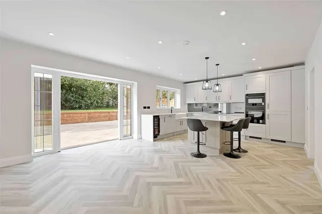 Photo 2 — Lime Walk, Pinkneys Green, Berkshire, SL6 6QB