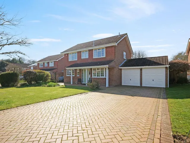 Sway, Lymington, SO41, photo 1