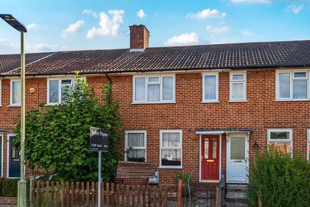 Beaconsfield Road, SE9, photo 1