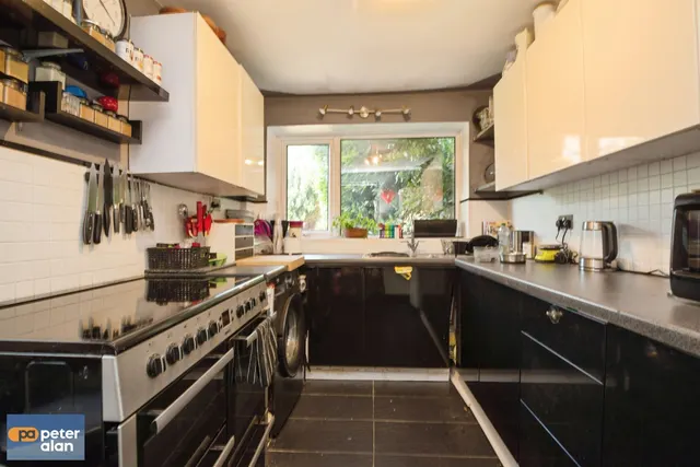 Severn Road, Cardiff, CF11, photo 2