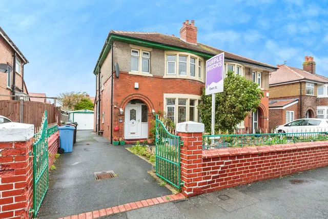 Clive Avenue, Lytham St. Annes, photo 1