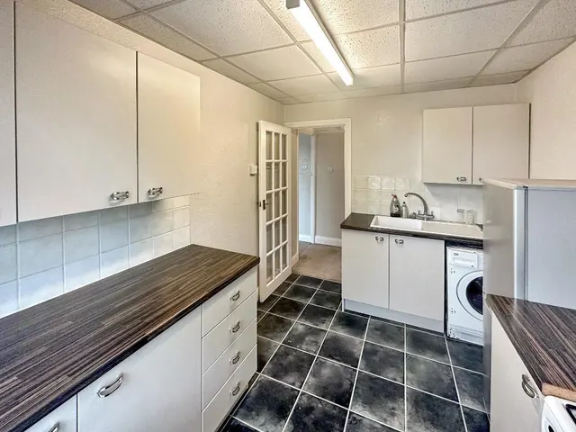 Limpsfield Road, Sanderstead, photo 3
