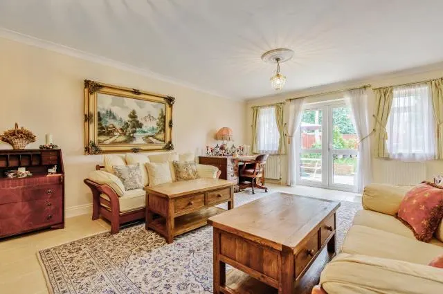 Worthington Road, Surbiton, KT6, photo 2