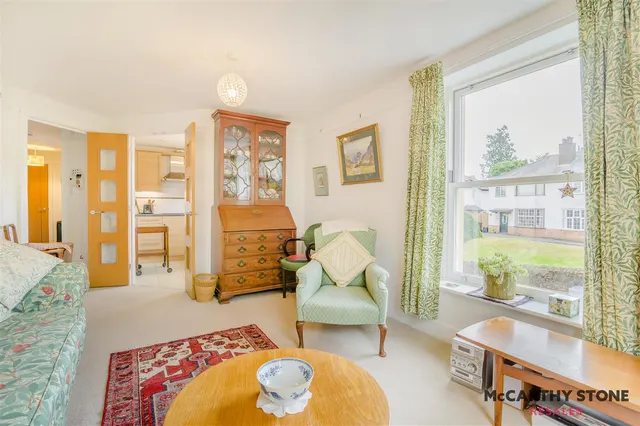 Victoria Road, Malvern, WR14, photo 3