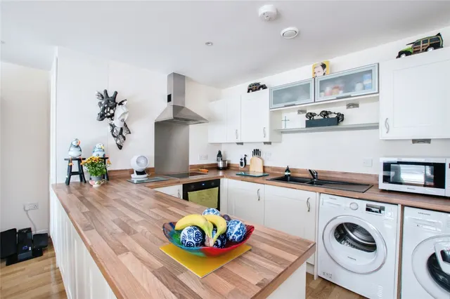 Commercial Road, Bournemouth, BH2, photo 2