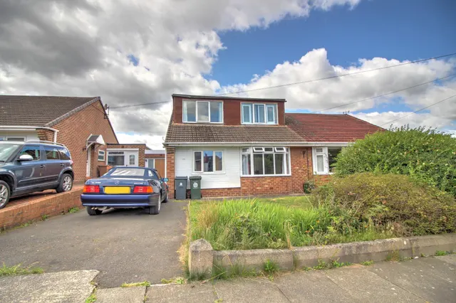 Rayleigh Drive, Newcastle Upon Tyne, NE13, photo 1