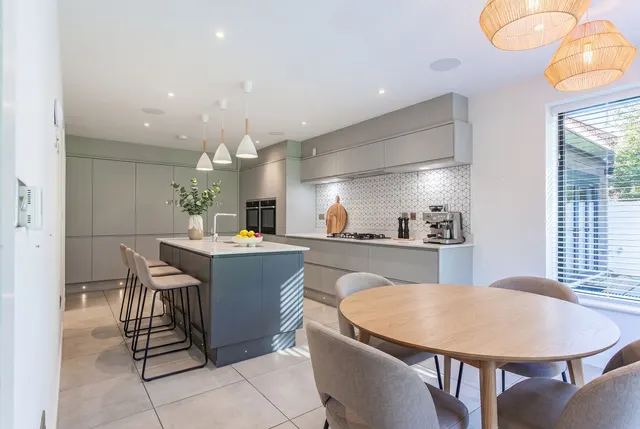 Stunning Contemporary Home in Norwich, photo 2