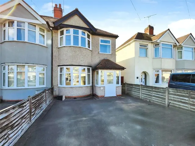 Shanklin Drive, Nuneaton, Warwickshire, CV10, photo 1