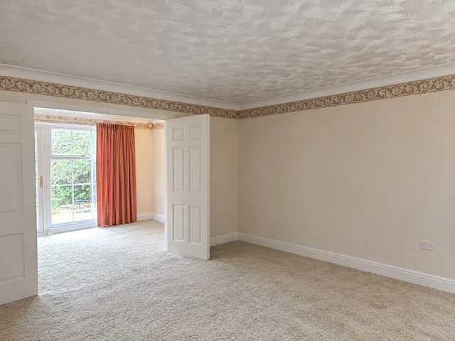 Gingells Farm Road, Charvil, RG10, photo 3