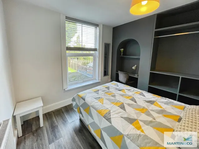 Grosvenor Walk, Worcester, WR2, photo 2
