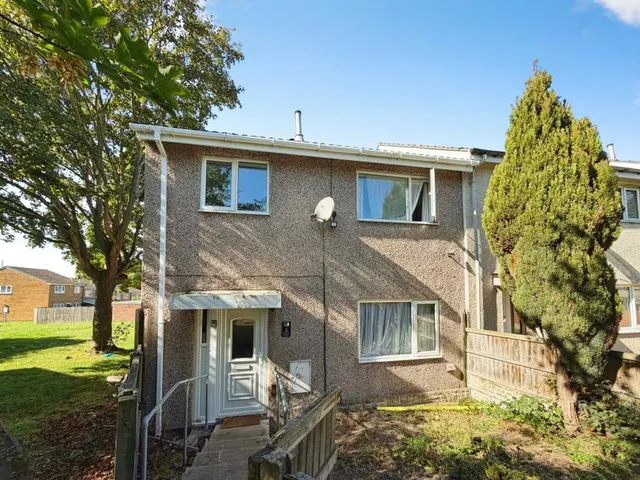 Casper Court, Nottingham, NG5, photo 1