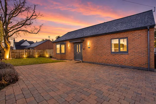 Cliff Drive, Radcliffe-on-Trent, NG12, photo 1