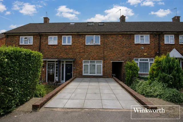 Ashley Drive, Borehamwood, Hertfordshire, WD6, photo 1