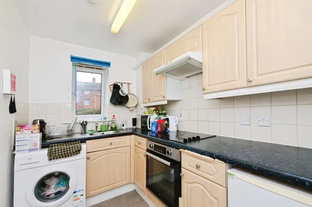 Photo 2 — Millfield Avenue, York