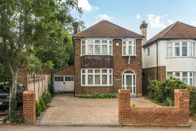 Grand Drive, London, SW20, photo 1