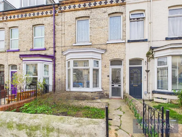 Gladstone Street, Scarborough, YO12, photo 1