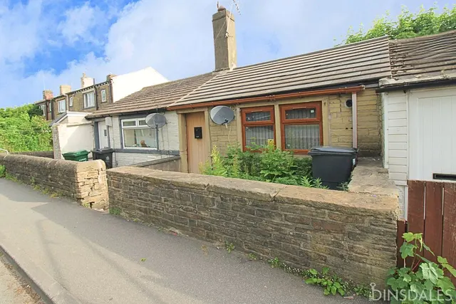 Southfield Lane, Bradford BD5 9HQ, photo 1