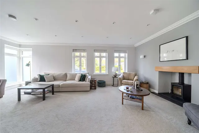 Cheriton Road, Winchester, SO22, photo 3
