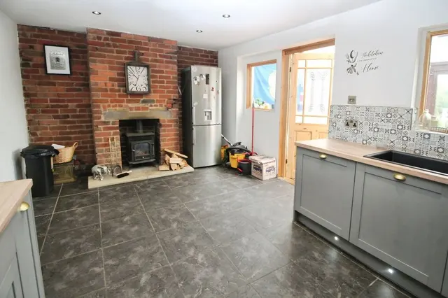 Photo 3 — Taylor Hill Road, Taylor Hill, Huddersfield, West Yorkshire, HD4